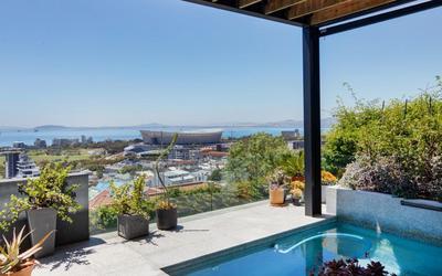 House For Sale in Green Point Upper, Cape Town