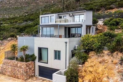 House For Sale in Lakeside, Cape Town