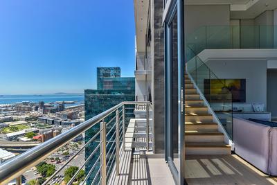 Apartment / Flat For Sale in Cape Town City Centre, Cape Town